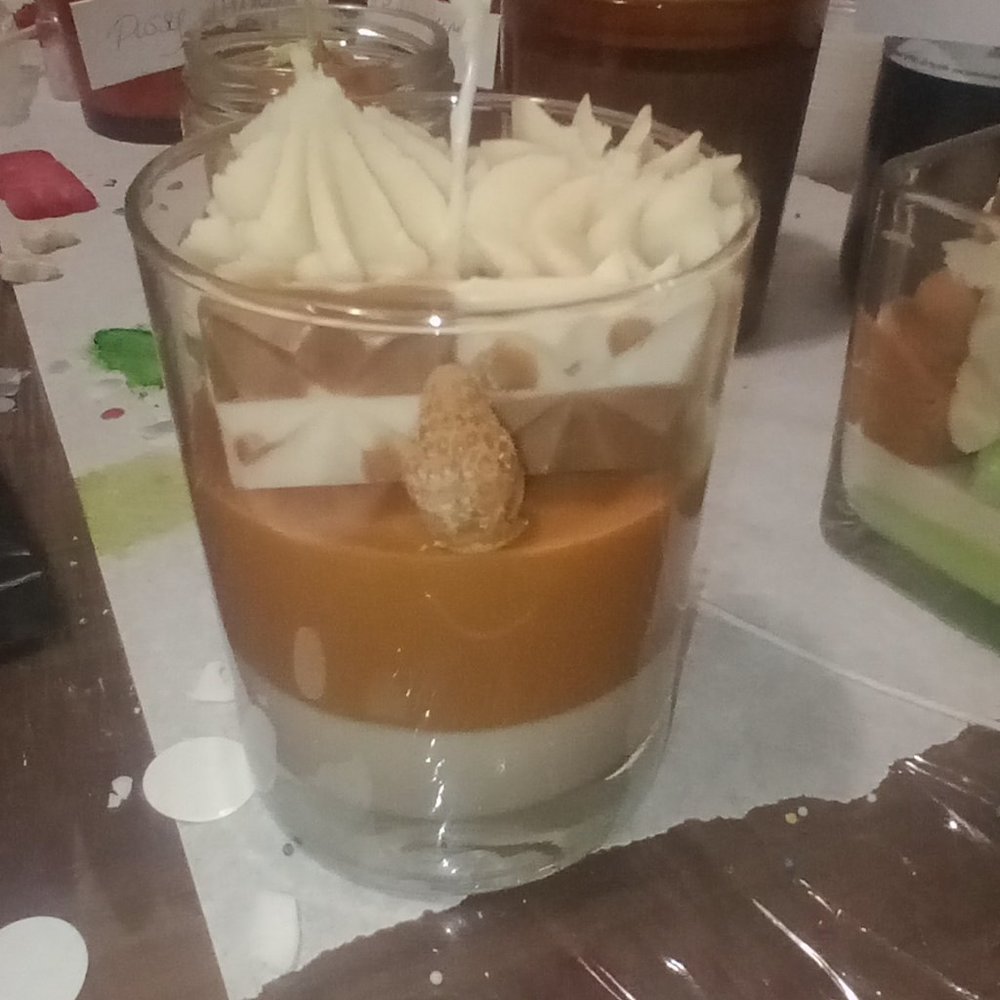 Custom Handcrafted Candles - Picture 4 of 12